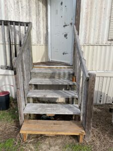 My steps have new step on bottom so not my step.